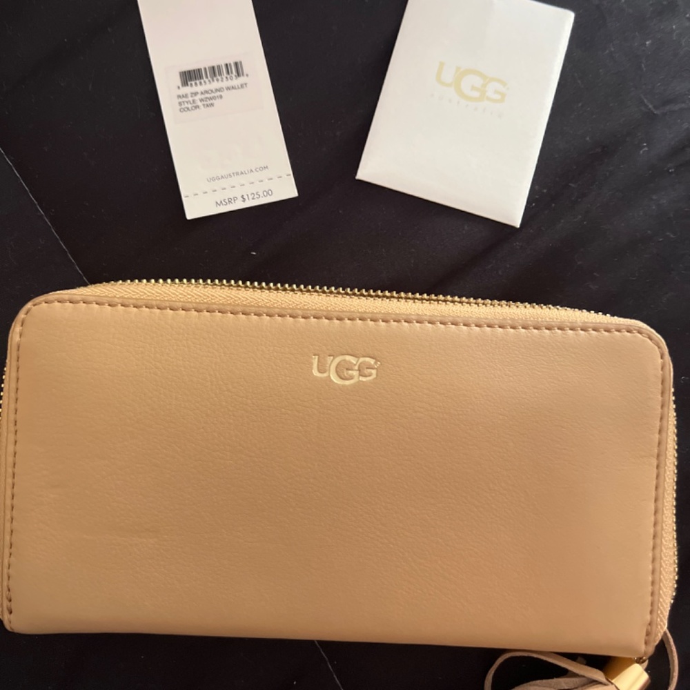 Ugg Rae Zip Around Walley - Picture 3 of 3